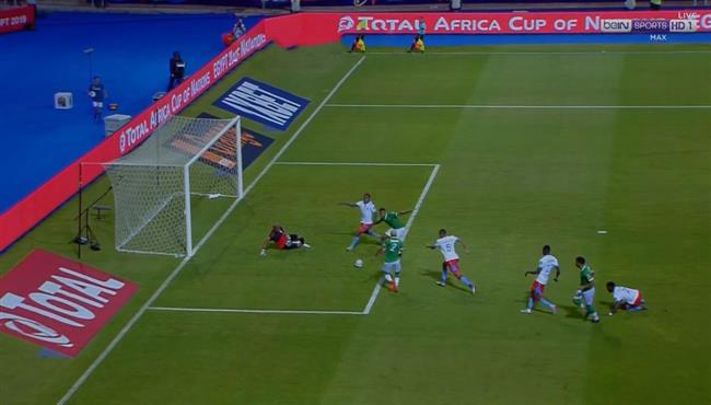 لاعب مدغشقر يهدر فرصة خطيرة امام الكونغو الديمقراطية