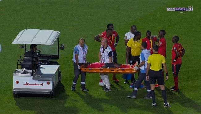 إصابة لاعب طلائع الجيش وخروجه في مباراة السنغال وأوغندا