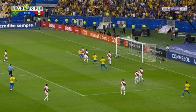 هدف البرازيل الاول في مرمي بيرو بنهائي كوبا امريكا ايفرتون
