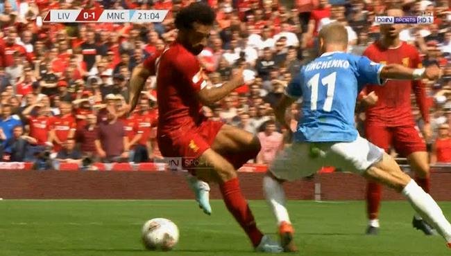 مهارة رائعة من محمد صلاح في مباراة ليفربول ومانشستر سيتي