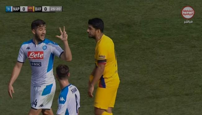مانولاس يستفز سواريز بثلاثية روما في مباراة برشلونة ونابولي