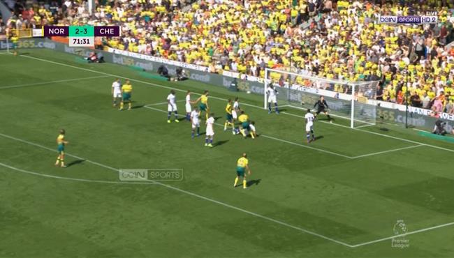 العارضة تحرم نورويتش سيتي من تسجيل هدف التعادل في مرمي تشيلسي