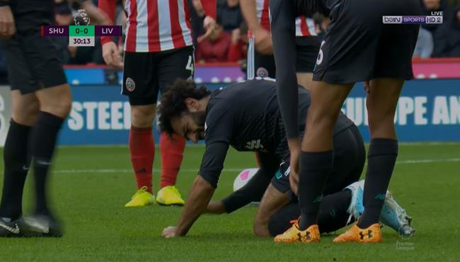 تدخل عنيف من لاعب شيفيلد علي محمد صلاح