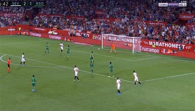 القائم يحرم لاعب اشبيلية من تسجيل هدف عالمي امام ريال سوسيداد