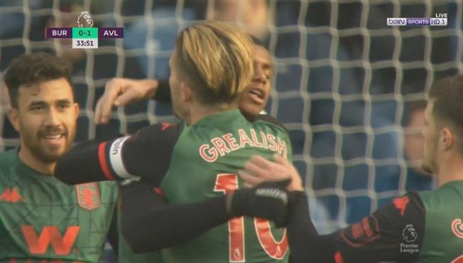 بمشاركة تريزيجيه استون فيلا يسجل هدف اول امام بيرنلي