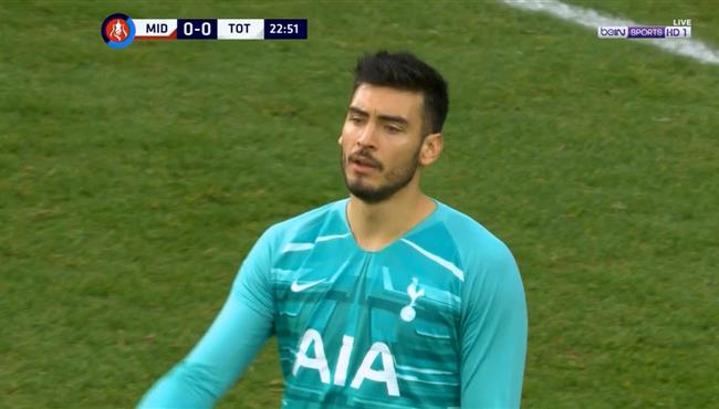 علي ثلاث مرات تصدي رائع من جازانيجا ينقذ توتنهام من هدف محقق لميدلزبره