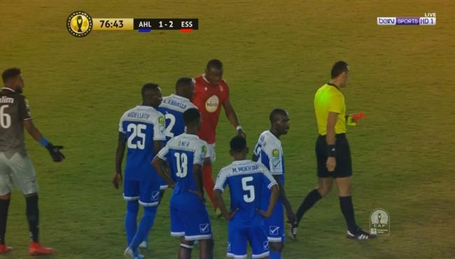 طرد لاعب الهلال امام النجم الساحلي بدوري ابطال افريقيا