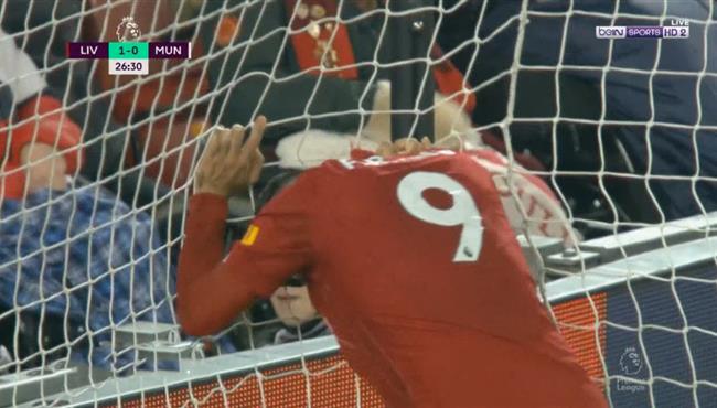 صلاح يمرر وفيرمينو يهدر فرصه خطيرة لليفربول امام مانشستر يونايتد