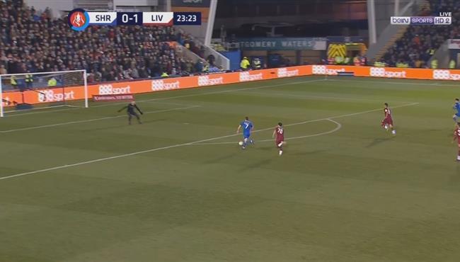 ادريان يتصدي لانفراد تام في مباراة ليفربول وشروزبري بكأس الاتحاد الانجليزي