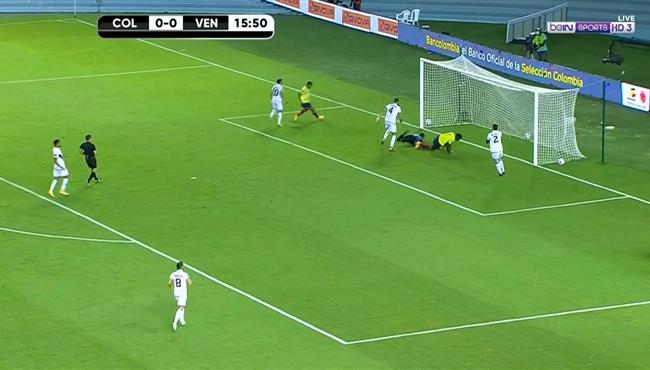 هدف كولومبيا الاول فى مرمي فنزويلا 1 0 تصفيات كاس العالم