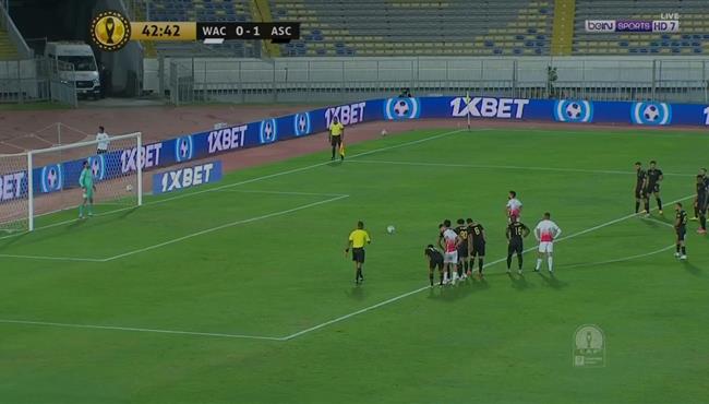 تصدي محمد الشناوي لركلة جزاء في مباراة الاهلي والوداد