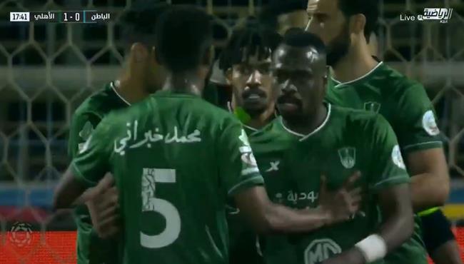 هدف فوز الاهلي علي الباطن 1 0 الدوري السعودي