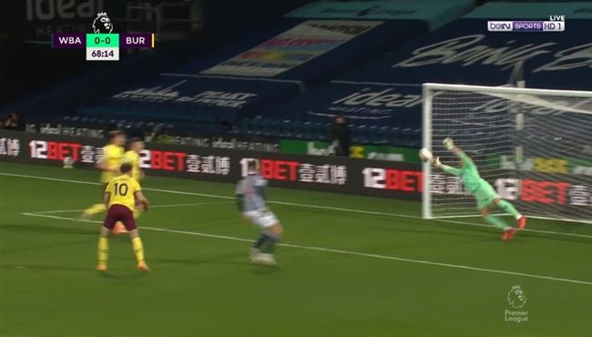 تصدي حارس وست بروميتش الرائع والعارضه يحرمان بيرنلي من هدف محقق