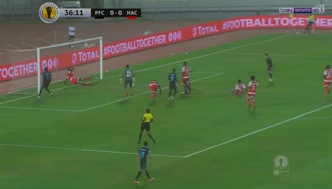 مدافع حوريا كوناكري ينقذ فريقه من هدف محقق لبيراميدز من علي خط المرمي