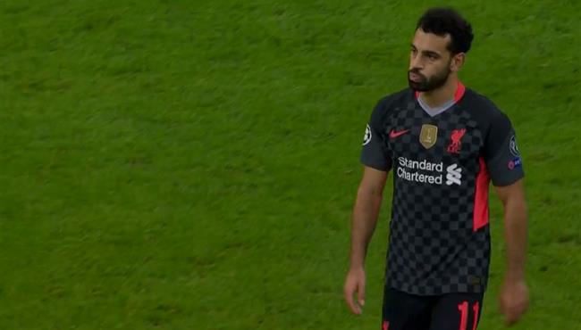 لحظة خروج محمد صلاح في مباراة ليفربول واياكس