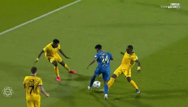 مهاراة رائعة من خالد الغنام في مباراة النصر والتعاون