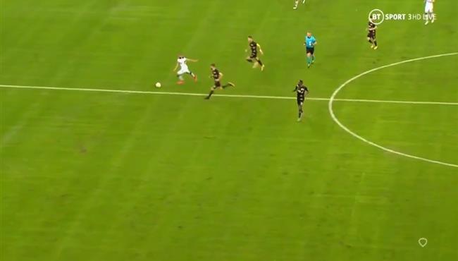 هدف خرافي من منتصف الملعب في مباراة رينجرز وستاندر دو لياج