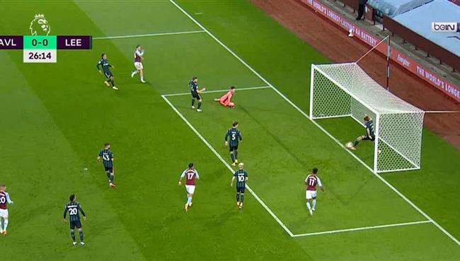 انقاذ رائع من على خط المرمي لمدافع ليدز يحرم جريلش من تسجيل هدف لاستون فيلا