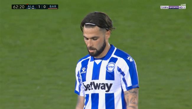 طرد بيليتيرو رمايو في مباراة برشلونة وديبورتيفو الافيس