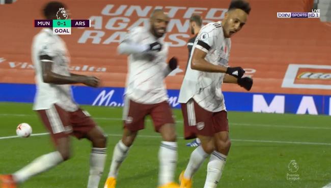هدف اوبامينج في مرمي مانشستر يونايتد بالدوري الانجليزي