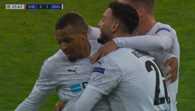 هدف صاروخي رائع في مباراة بوروسيا مونشنجلادباخ وشاختار بدوري ابطال اوروبا