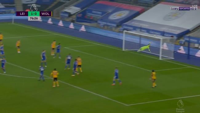 تصدي شمايكل الرائع ينقذ مرمي ليستر سيتي من هدف محقق لولفرهامبتون