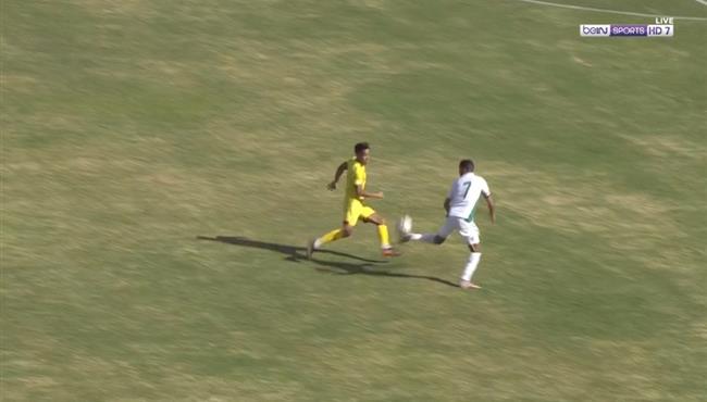 رياض محرز يهين مدافع زيمبابوي ويسجل الهدف الثاني للجزائر