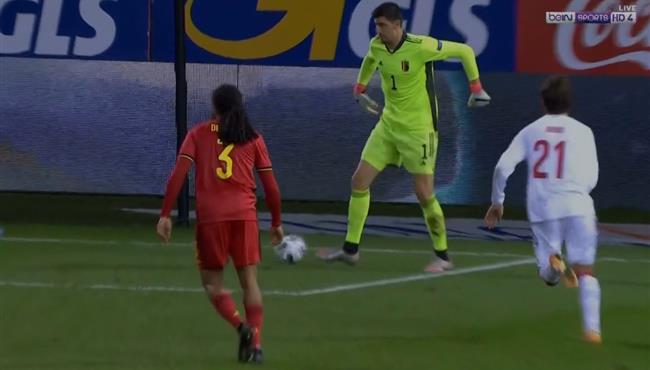 هدف الدنمارك الثاني في مرمي بلجيكا بعد خطأ كارثي من كورتوا