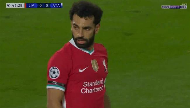 محمد صلاح يهدر فرصة هدف محقق في مباراة ليفربول واتالانتا