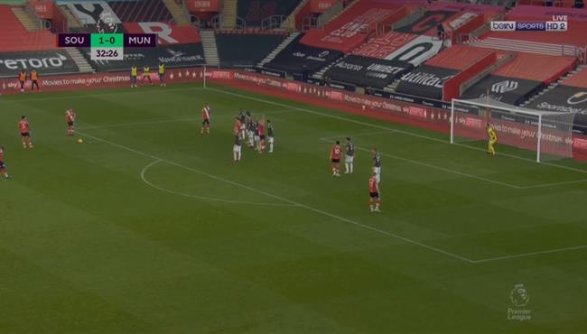 هدف وارد براوس الرائع في مرمي مانشستر يونايتد