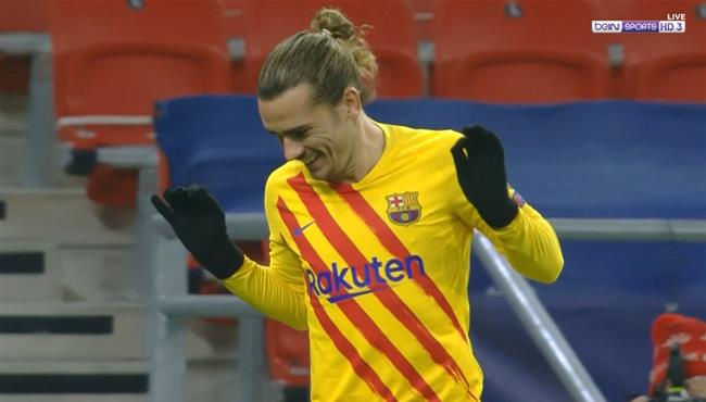 هدف جريزمان العالمي بالكعب في مرمي فيرينكفاروس