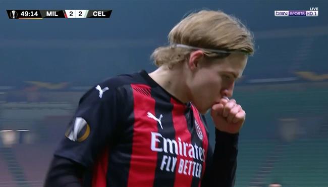 هدف ميلان الثالث الرائع في مرمي سيلتيك 3 2 الدوري الاوروبي