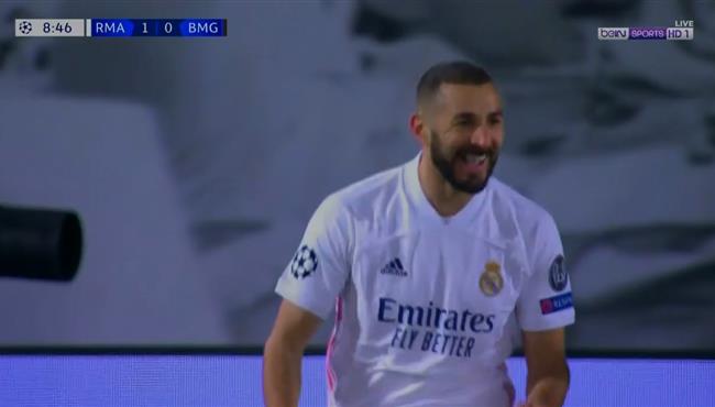 هدف كريم بنزيما الاول فى مرمي بوروسيا مونشنجلادباخ بدروي ابطال اوروبا