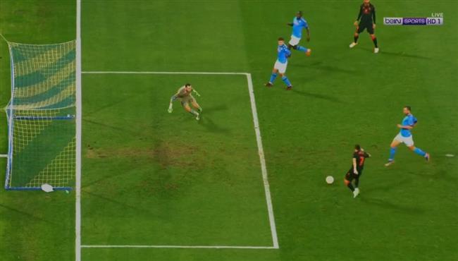 لن تصدق كريستيان بورتو اهدر هذه الفرصة في مباراة نابولي وريال سوسيداد