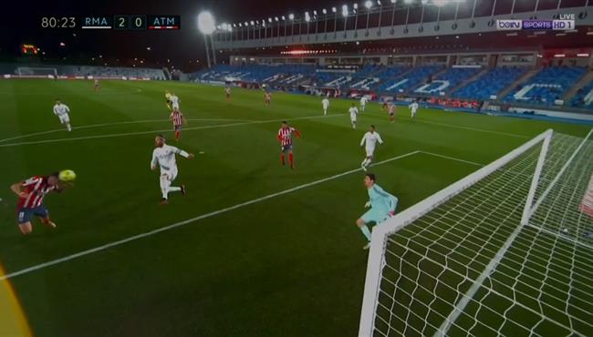 تصدي كورتوا الرائع يمنع هدف محقق لـ أتلتيكو مدريد
