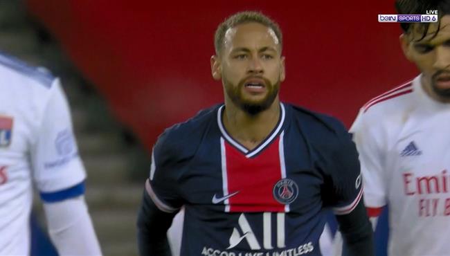 نيمار يتلاعب بلاعبي ليون في الدوري الفرنسي