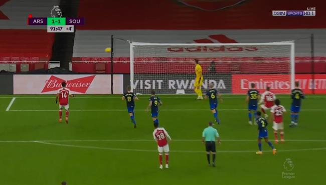 العارضة تحرم ارسنال من تسجيل هدف الفوز القاتل امام ساوثهامبتون