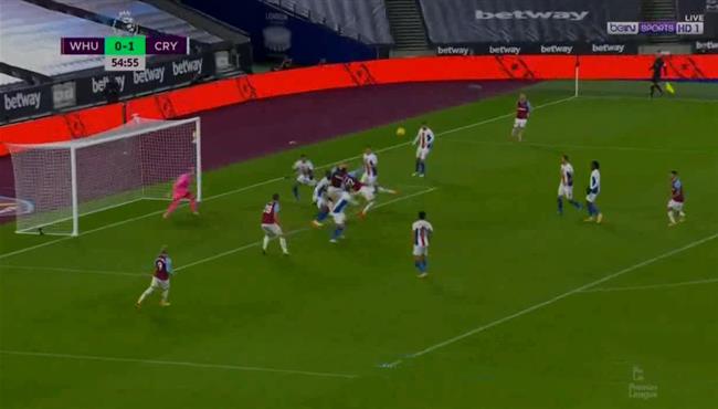 هدف سباستيان هيلير العالمي في مباراة كريستال بالاس ووست هام