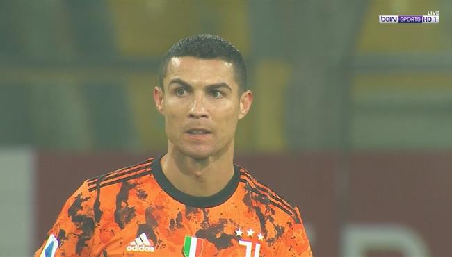 هدف كريستيانو رونالدو الاول الرائع في مرمي بارما بالدوري الايطالي