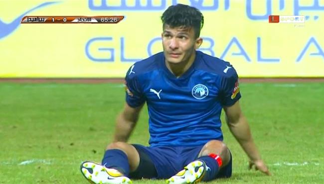 اصابة اسلام عيسي وخروجه في مباراة بيراميدز والاتحاد الليبي