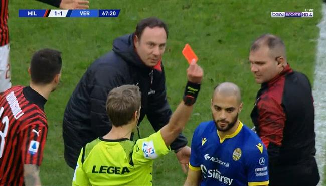 طرد امرابط في مباراة ميلان وهيلاس فيرونا بالدوري الايطالي