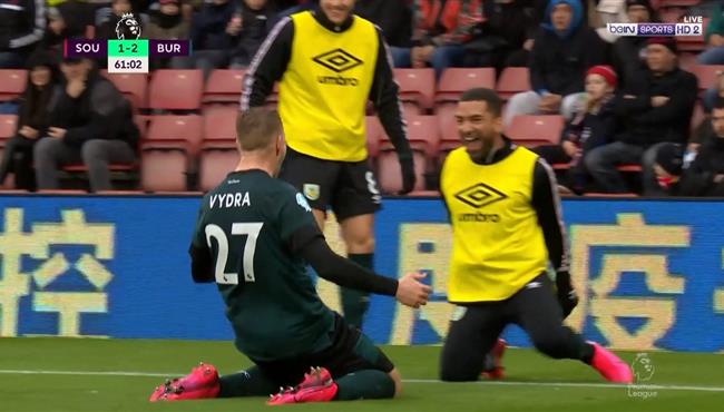 هدف بيرنلي الرائع في مرمي ساوثهامبتون بالدوري الانجليزي