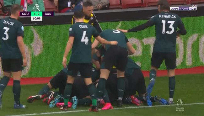 اهداف مباراة بيرنلي وساوثهامبتون 2 1 الدوري الانجليزي