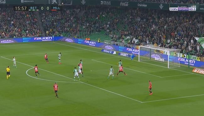 هدف رائع علي الطاير لـ ريال مايوركا في مرمي ريال بيتيس بالدوري الاسباني