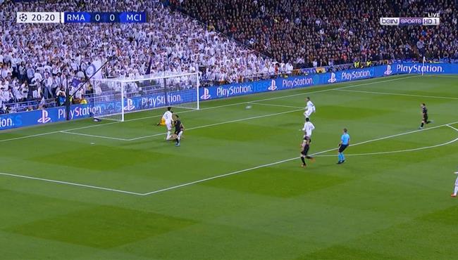 تصدي كورتوا الرائع ينقذ ريال مدريد من هدف محقق امام مانشستر سيتي