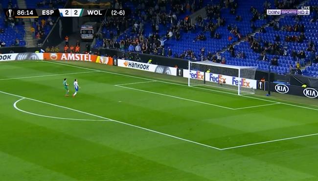 بيدرو نيتو يهدر فرصة هدف محقق بطريقه غريبة لا تصدق والمرمي خالي