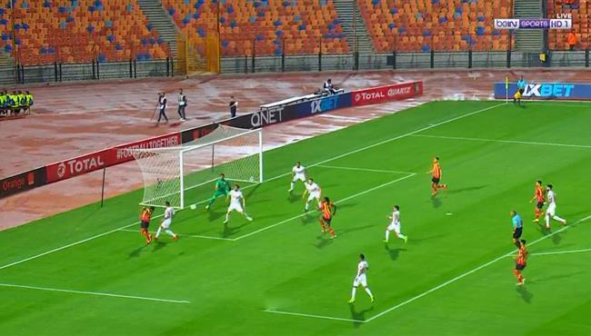 ابو جبل ينقذ مرمي الزمالك من هدف محقق في الثواني الاول للترجي