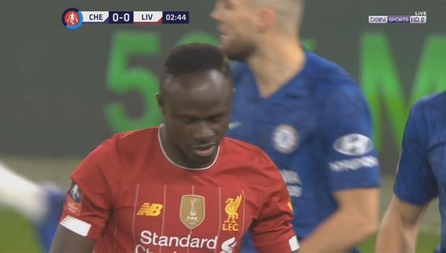 كيبا يتصدي لفرصه ماني الخطيرة في مباراة ليفربول وتشيلسي