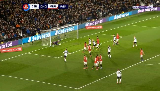 تصدي روميرو يحرم روني من تسجيل هدف رائع في مرمي مانشستر يونايتد