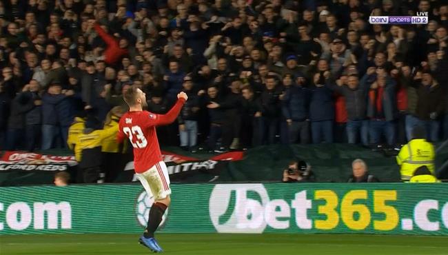 هدف مانشستر يونايتد الاول الرائع في مرمي ديربي كاونتي لوك شاو